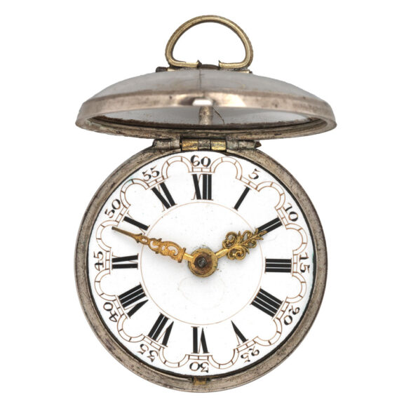 English pair-cased watch with repoussé decoration Circa 1758 English pair-cased watch with repoussé decoration Circa 1758