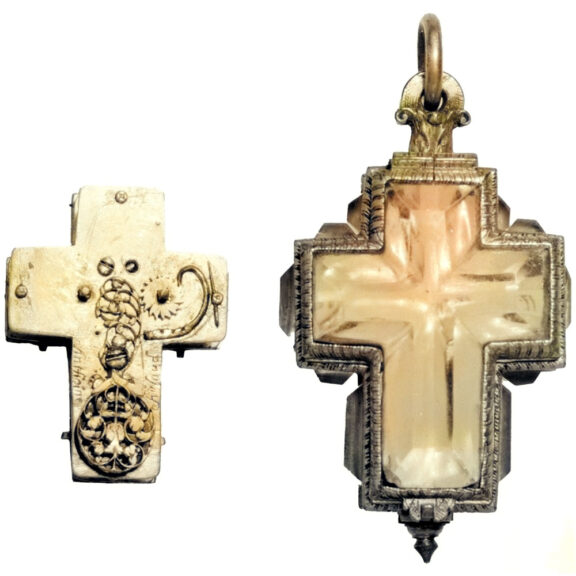 Swiss rock crystal and silver cross-shaped watch Circa 1620 Swiss rock crystal and silver cross-shaped watch Circa 1620