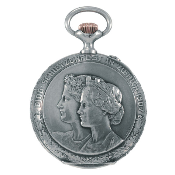 Swiss lever with niëllo-silver silver-gilt watch chain Circa 190