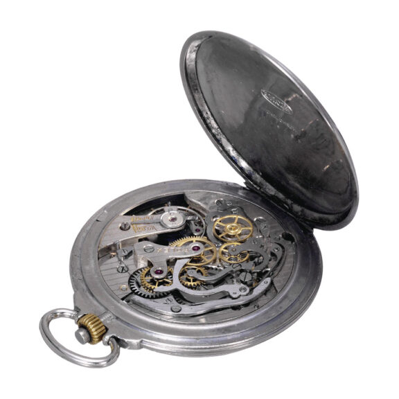 Swiss nickel lever chronograph with pulsation scale Circa 1930 Swiss nickel lever chronograph with pulsation scale Circa 1930