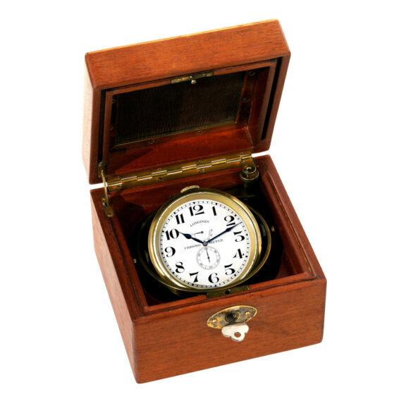 Swiss 36h going lever marine chronometer with power reserve Circa 1945
