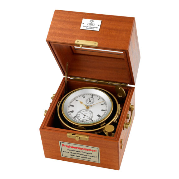 German mahogany two-day marine chronometer Circa 1965