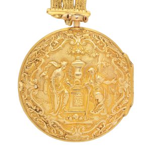 English gold pair case verge with repousse decoration Circa 1720
