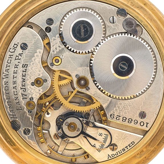 American 18 carat gold hunting cased keyless watch CIrca 1938 American 18 carat gold hunting cased keyless watch CIrca 1938