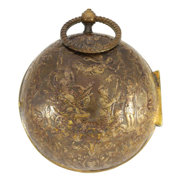 Exceptional French gilt repoussé oignon watch Circa 1715 Exceptional French gilt repoussé oignon watch Circa 1715