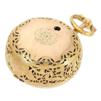 Early English 22K gold repeating repoussé verge Circa 1724-1744 Early English 22K gold repeating repoussé verge Circa 1724-1744