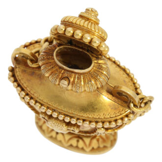 Swiss form watch with signet and two poison compartments Circa 1800 Swiss form watch with signet and two poison compartments Circa 1800