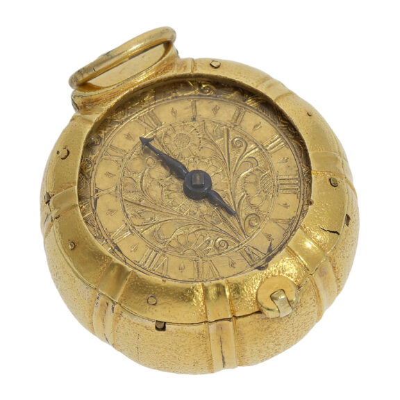 French fire-gilt sea urchin shaped pendant watch Circa 1640 French fire-gilt sea urchin shaped pendant watch Circa 1640