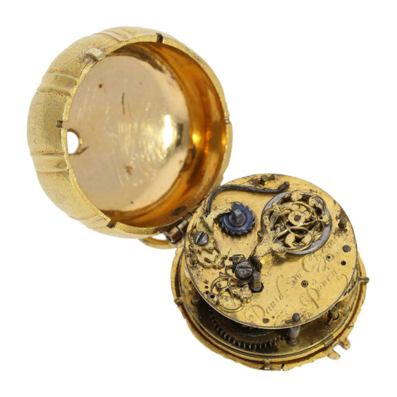 French fire-gilt sea urchin shaped pendant watch Circa 1640 French fire-gilt sea urchin shaped pendant watch Circa 1640