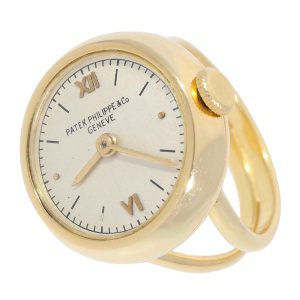 Extraordinary Swiss 18K gold lever ring watch Circa 1935