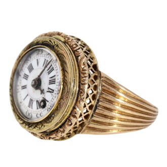 French rose and yellow gold Louis XV ring watch Circa 1770