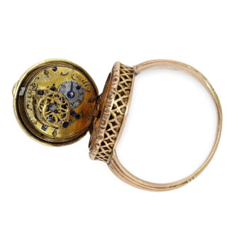 French rose and yellow gold Louis XV ring watch Circa 1770
