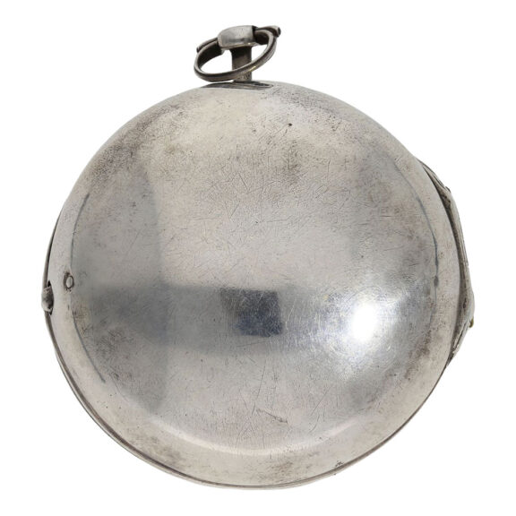 English oignon watch with mock pendulum and date Circa 1697 English oignon watch with mock pendulum and date Circa 1697