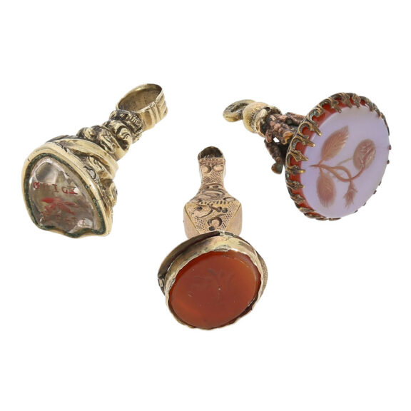 French rose gold, enamel and diamond-set verge Circa 1770 French rose gold, enamel and diamond-set verge Circa 1770