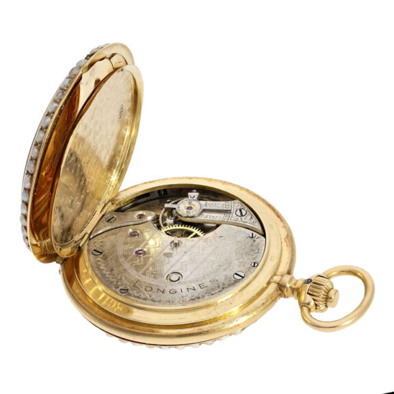 Swiss gold hunting cased Art Nouveau lever watch Circa 1900 Swiss gold hunting cased Art Nouveau lever watch Circa 1900