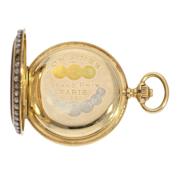 Swiss gold hunting cased Art Nouveau lever watch Circa 1900 Swiss gold hunting cased Art Nouveau lever watch Circa 1900