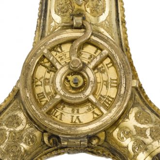 German watch and powder-flask in antler-shaped case Circa 1570 German watch and powder-flask in antler-shaped case Circa 1570