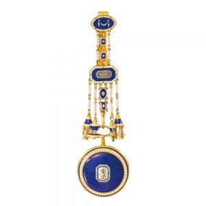 Attractive English verge watch with châtelaine Circa 1790