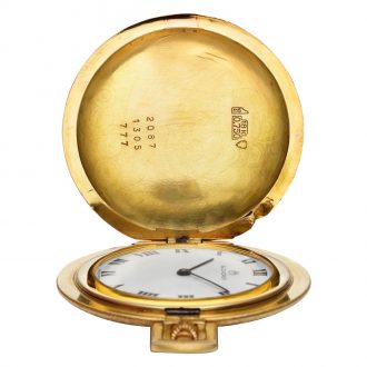 Extra flat Swiss 18K gold hunting cased lever watch Circa 1940
