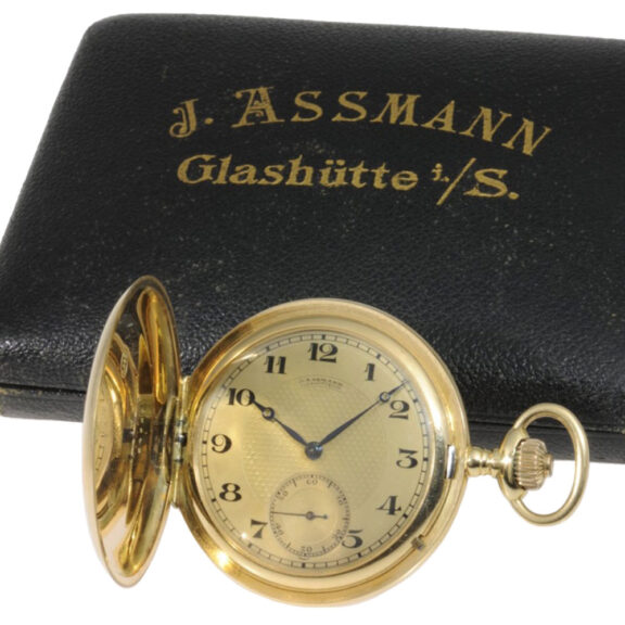 German 14K gold hunting cased lever pocket watch Circa 1925 German 14K gold hunting cased lever pocket watch Circa 1925