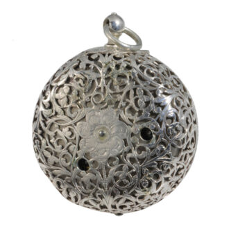 Rare German silver one-handed verge watch with alarm Circa 1690 Rare German silver one-handed verge watch with alarm Circa 1690