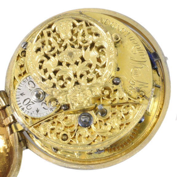 English gilt verge pocket watch with protective case Circa 1740 English gilt verge pocket watch with protective case Circa 1740