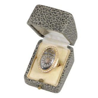 Swiss 22K rose gold oval-shaped skeletonized ring watch Circa 1820