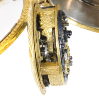 German fire gilt one-handed pendant watch with self-strike Circa 1600