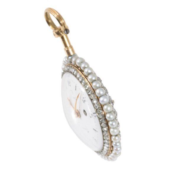 French gold, enamel, pearl and diamond-set cylinder watch Circa 1783 French gold, enamel, pearl and diamond-set cylinder watch Circa 1783