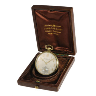 Thin Swiss 18K gold and enamel Art Deco lever watch Circa 1921