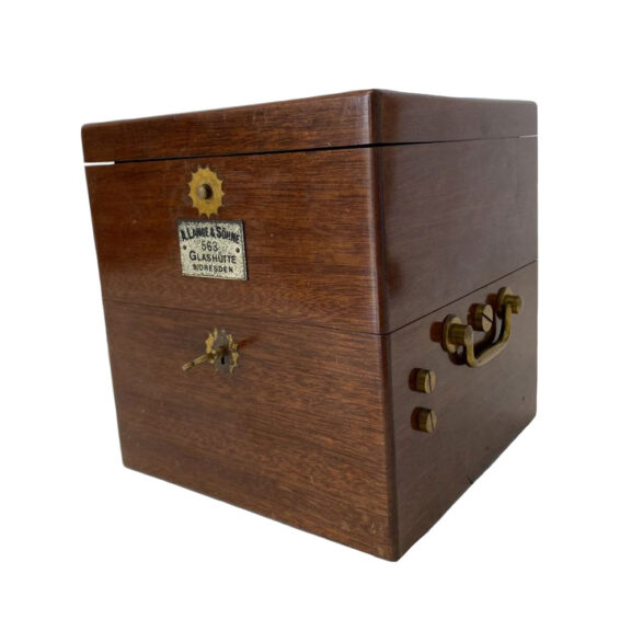 High-quality German deck chronometer with 56h power reserve Circa 1942 High-quality German deck chronometer with 56h power reserve Circa 1942