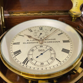 High-quality German deck chronometer with 56h power reserve Circa 1942