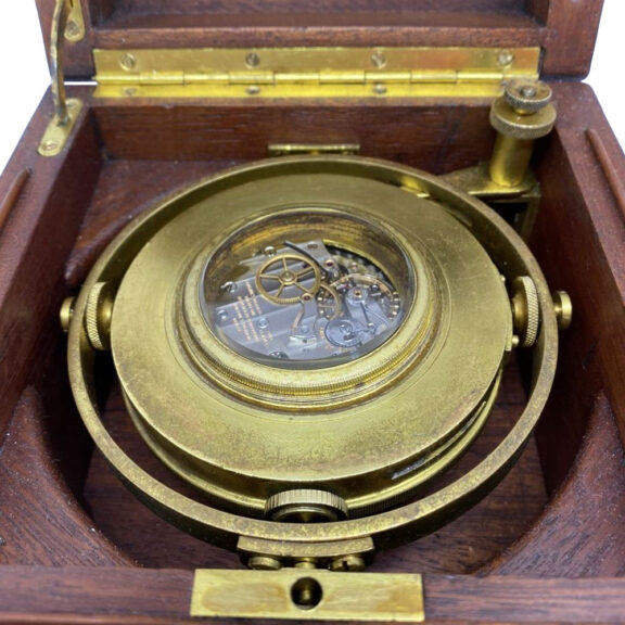 Rare Swiss chronometer with 36h power reserve Circa 1941 Rare Swiss chronometer with 36h power reserve Circa 1941