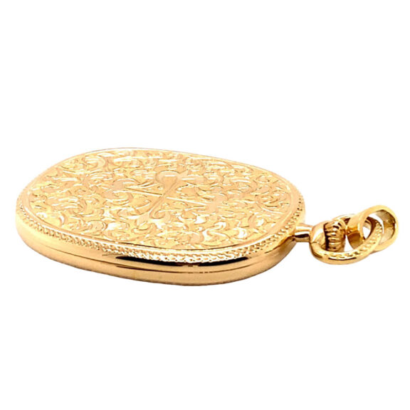 Extremely rare Swiss 18K gold oval pendant watch Circa 1985 Extremely rare Swiss 18K gold oval pendant watch Circa 1985