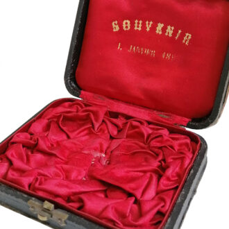 Swiss gold hunting cased minute repeating lever Circa 1897 Swiss gold hunting cased minute repeating lever Circa 1897