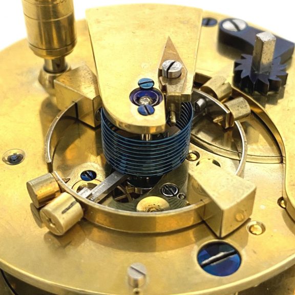 Small English deck chronometer with 56h power reserve Circa 1850 Small English deck chronometer with 56h power reserve Circa 1850