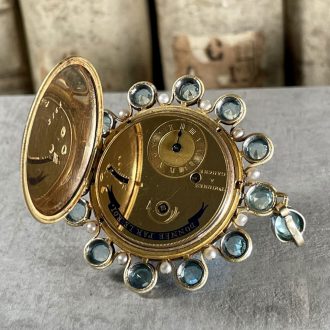 Important French gold montre à tact virgule watch Circa 1800 Important French gold montre à tact virgule watch Circa 1800