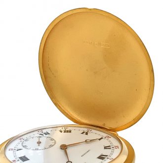 Swiss 18K gold hunting cased lever with 24h dial Circa 1945