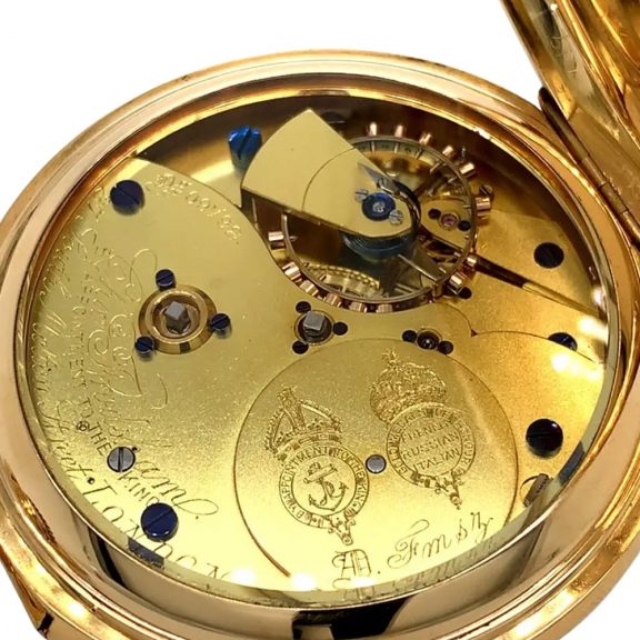 Impressive English gold chronometer with power reserve Circa 1918 Impressive English gold chronometer with power reserve Circa 1918
