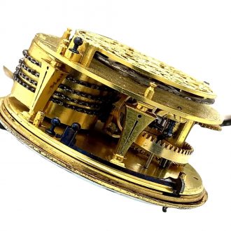 Impressive French silver oignon watch with central winding Circa 1690