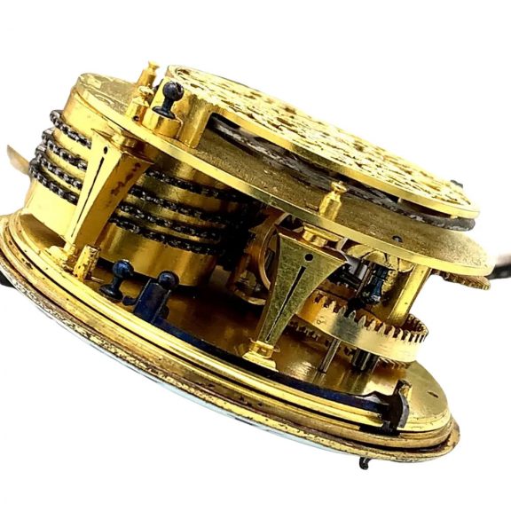 Impressive French silver oignon watch with central winding Circa 1690 Impressive French silver oignon watch with central winding Circa 1690