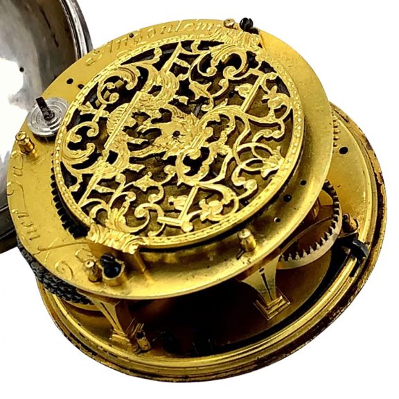 Impressive French silver oignon watch with central winding Circa 1690 Impressive French silver oignon watch with central winding Circa 1690