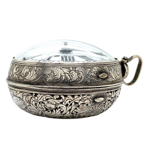 Rare Swiss silver quarter repeating verge oignon watch Circa 1710 Rare Swiss silver quarter repeating verge oignon watch Circa 1710