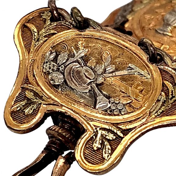 French 18K varicoloured gold quarter repeating verge Circa 1785 French 18K varicoloured gold quarter repeating verge Circa 1785