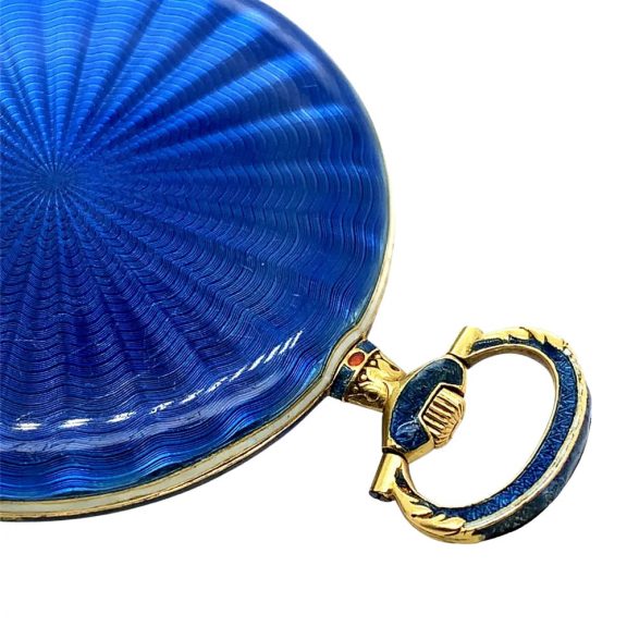 Flat Swiss 18K gold and enamel open faced lever Circa 1910 Flat Swiss 18K gold and enamel open faced lever Circa 1910