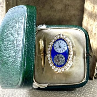 Swiss decorative navette shaped cylinder ring watch Circa 1820