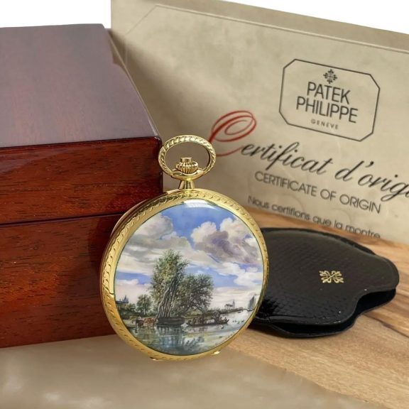 Unique Swiss 18K gold and enamel hunting cased watch Circa 1987 Unique Swiss 18K gold and enamel hunting cased watch Circa 1987