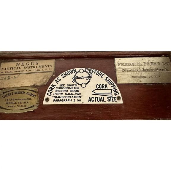 American marine chronometer with 56h power reserve Circa 1945 American marine chronometer with 56h power reserve Circa 1945