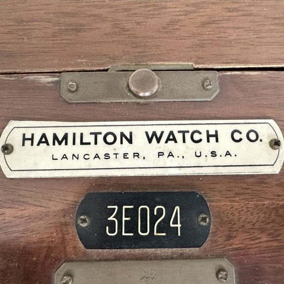American marine chronometer with 56h power reserve Circa 1945 American marine chronometer with 56h power reserve Circa 1945