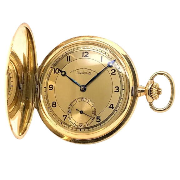 Flat German 14 carat gold hunting cased pocket watch Circa 1939 Flat German 14 carat gold hunting cased pocket watch Circa 1939